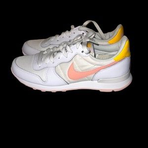 Nike Women's Athletic Shoes - White, Pink, Yellow